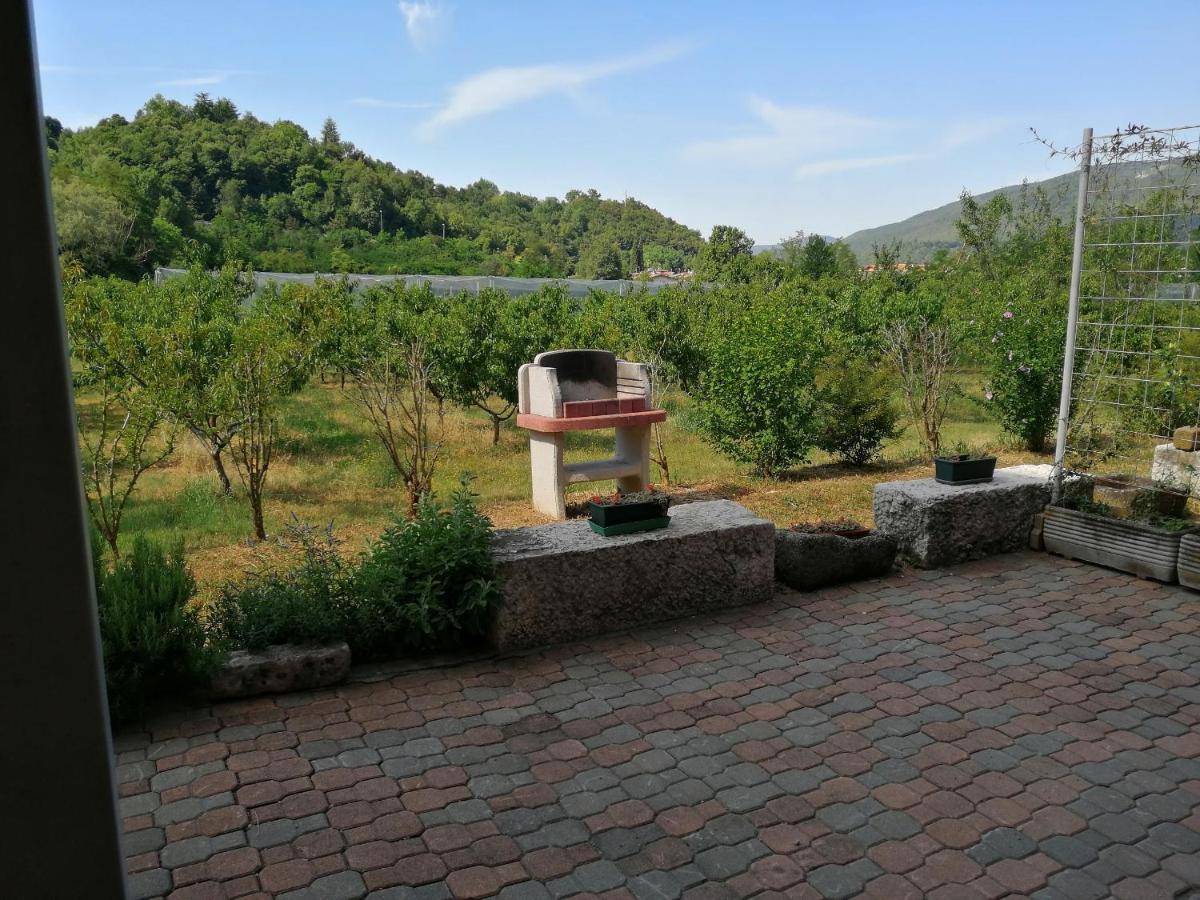 Apartmán Cascina Legnago Trilocale A 6 Chilometri Da Salo' Villanuova sul clisi Exteriér fotografie