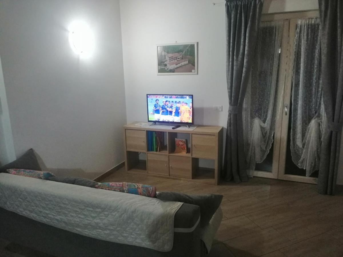 Apartmán Cascina Legnago Trilocale A 6 Chilometri Da Salo' Villanuova sul clisi Exteriér fotografie