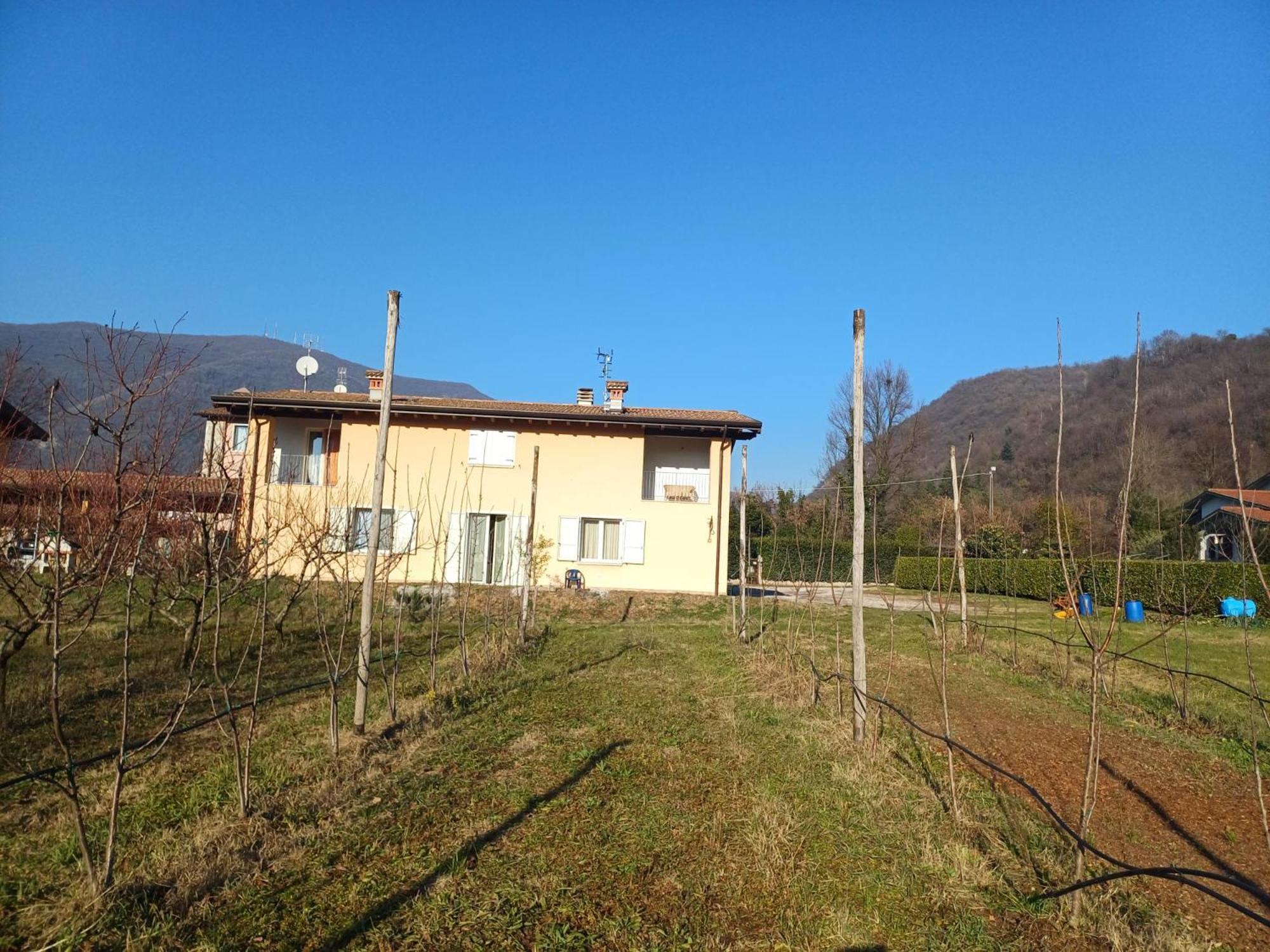 Apartmán Cascina Legnago Trilocale A 6 Chilometri Da Salo' Villanuova sul clisi Exteriér fotografie